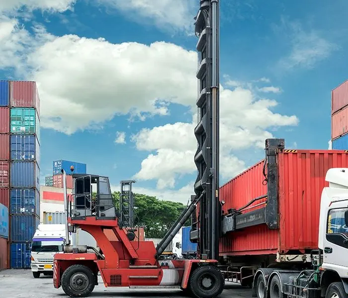 Haydarpaşa forklift kiralama: konteyner elleçleme